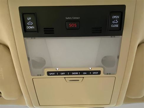 Used 2013 Lexus LS 460 AWD w/ Comfort Pkg image 18