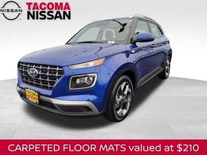 Used 2023 Hyundai Venue Limited w/ Cargo Package