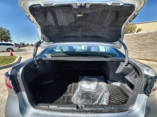 Used 2025 Subaru Legacy Limited AWD/4WD image 24