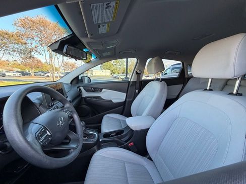 Used 2023 Hyundai Kona SEL image 19