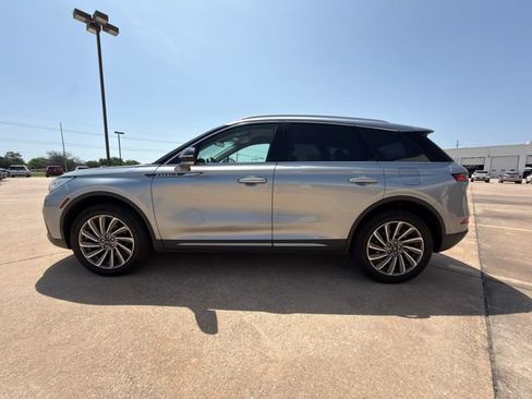 Used 2024 Lincoln Corsair Reserve w/ Equipment Group 201A AWD/4WD image 11