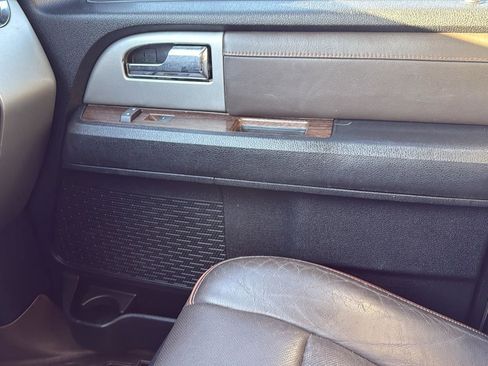 Used 2015 Ford Expedition EL King Ranch image 24