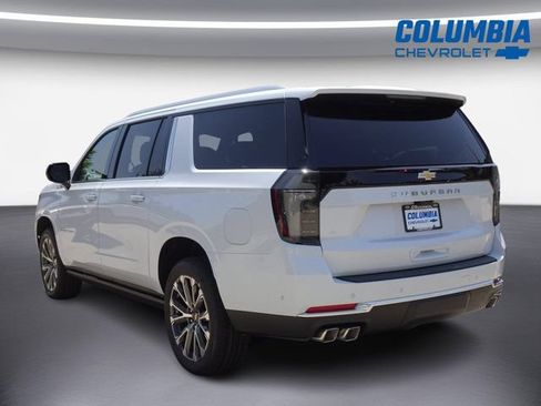 New 2026 Chevrolet Suburban High Country AWD/4WD image 4
