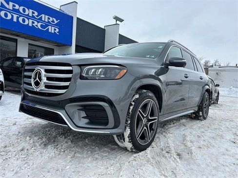 Used 2024 Mercedes-Benz GLS 450 4MATIC image 2
