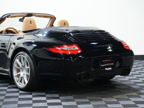 Used 2006 Porsche 911 Carrera 4S image 17
