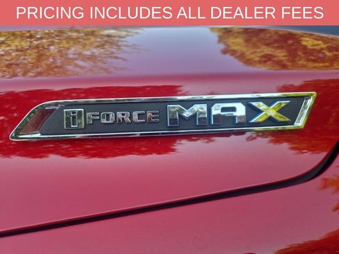 Used 2024 Toyota Sequoia Platinum AWD/4WD image 4