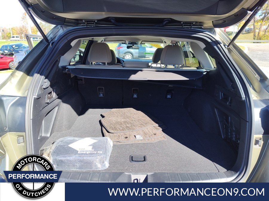 Used 2025 Subaru Outback Premium AWD/4WD image 14