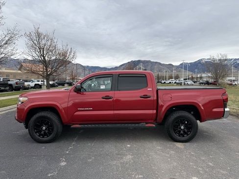 Used 2018 Toyota Tacoma SR5 image 1