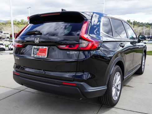 Used 2025 Honda CR-V EX-L image 8