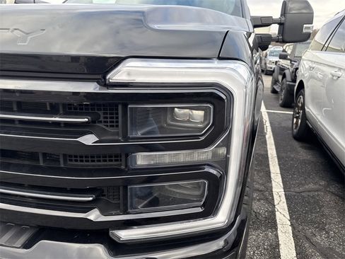 Used 2025 Ford F350 Platinum image 5