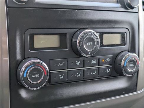 Used 2019 Nissan Frontier SL AWD/4WD image 20