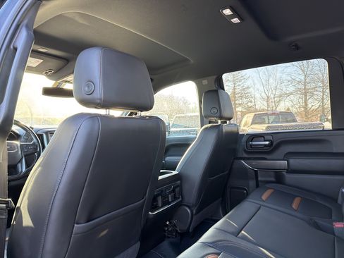 Used 2020 GMC Sierra 2500 AT4 image 28