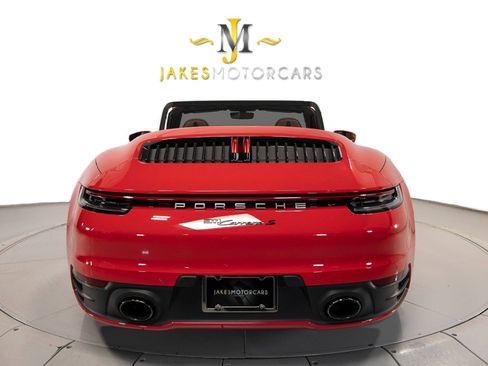 Used 2021 Porsche 911 Carrera S image 9