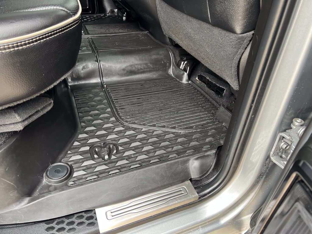 Used 2024 RAM 2500 Limited AWD/4WD image 19