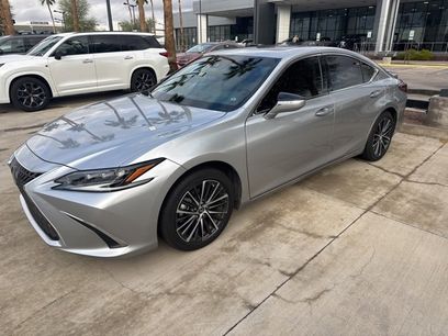 Used 2024 Lexus ES 300h w/ Premium Package