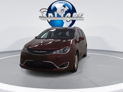 Used 2020 Chrysler Pacifica Touring-L Plus w/ Tire & Wheel Group image 6