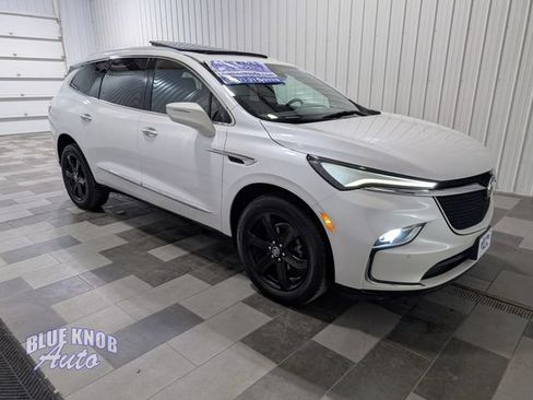 Used 2023 Buick Enclave Essence w/ Experience Buick Package AWD/4WD image 5