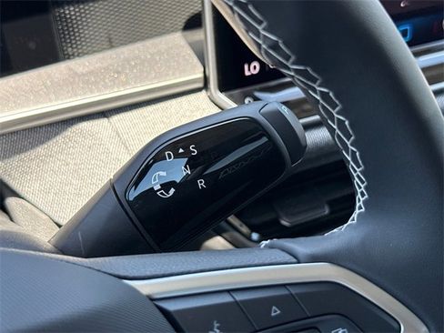 New 2025 Volkswagen Tiguan S image 32