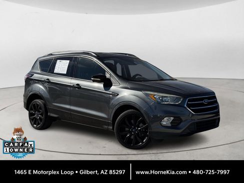 Used 2017 Ford Escape Titanium image 1