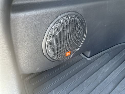 Used 2021 Toyota RAV4 XLE Premium FWD image 22
