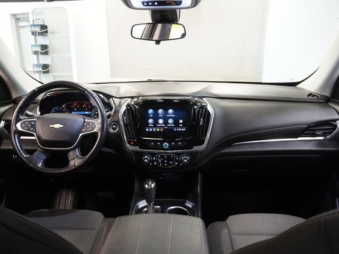 Used 2020 Chevrolet Traverse LT w/ Driver Confidence II Package AWD/4WD image 19