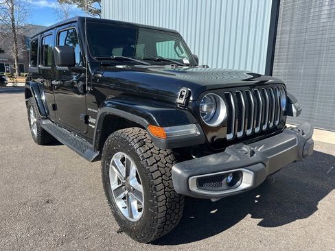Used 2018 Jeep Wrangler Unlimited Sahara w/ LED Lighting Group image 12