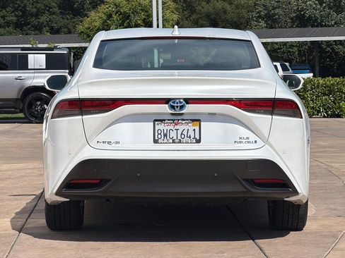 Used 2021 Toyota Mirai XLE w/ Advanced Technology Package RWD image 5