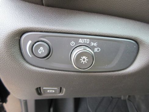 Used 2024 Chevrolet Blazer LT w/ Convenience Package FWD image 22