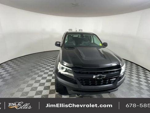 Used 2020 Chevrolet Colorado ZR2 w/ ZR2 Midnight Special Edition image 2