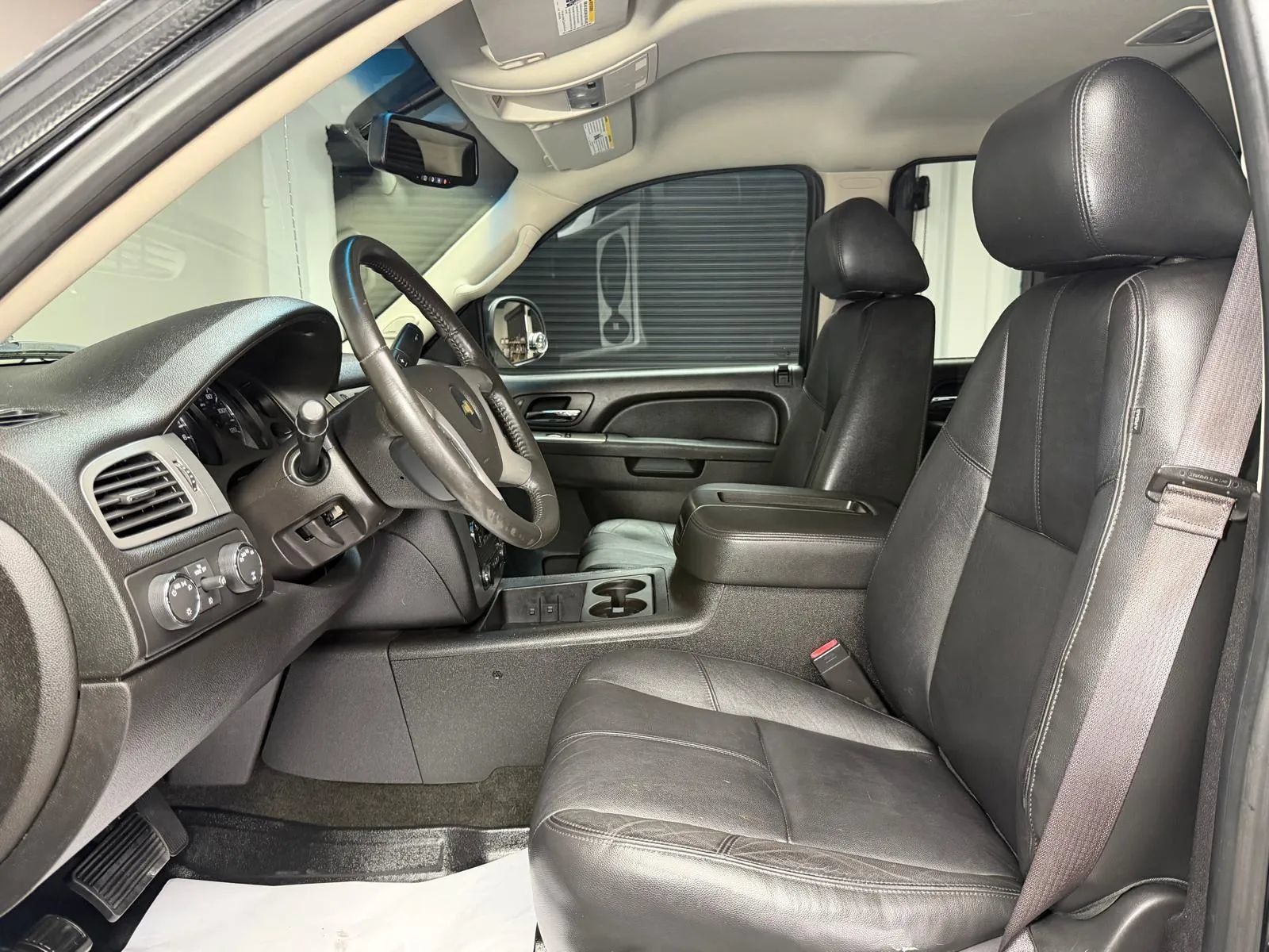 Used 2013 Chevrolet Avalanche LT w/ Suspension Package, Off-Road AWD/4WD image 26