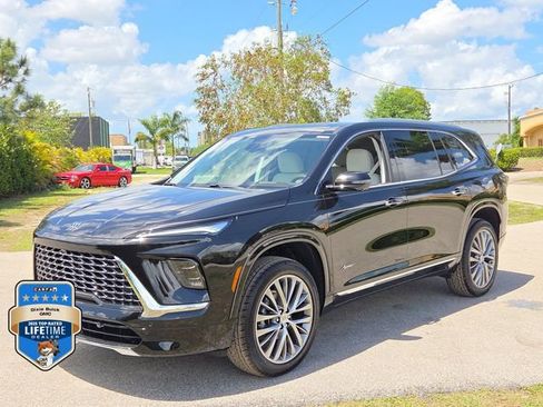 New 2026 Buick Enclave Avenir w/ Super Cruise Package FWD image 2