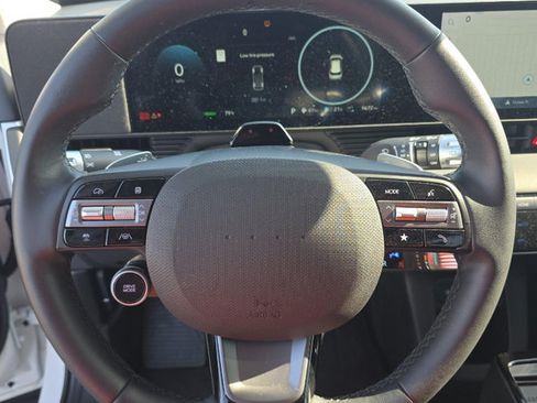 Used 2025 Hyundai Ioniq 5 SEL RWD image 6