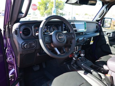 New 2026 Jeep Wrangler Unlimited Rubicon AWD/4WD image 10