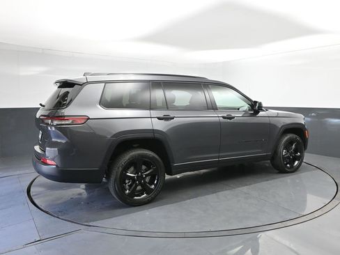 New 2025 Jeep Grand Cherokee L Altitude image 15