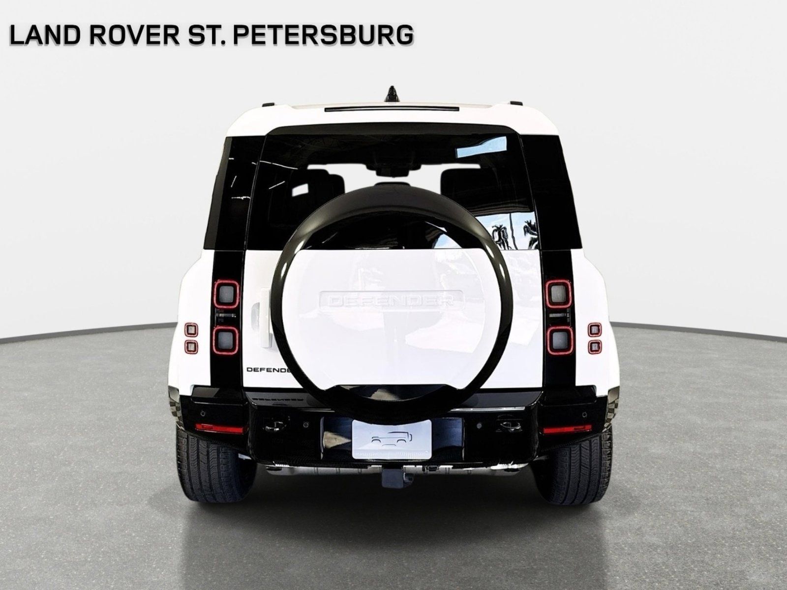 Used 2026 Land Rover Defender 110 X-Dynamic SE AWD/4WD image 6
