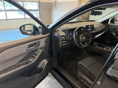 Certified 2023 Nissan Rogue SV AWD/4WD image 11