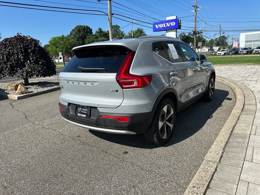 Certified 2025 Volvo XC40 B5 Plus AWD/4WD image 6