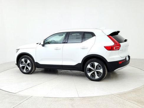 New 2025 Volvo XC40 B5 Core w/ Protection Package Premier image 7