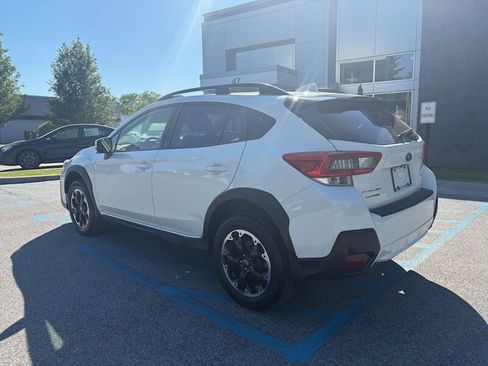 Used 2021 Subaru Crosstrek 2.0i Premium AWD/4WD image 3