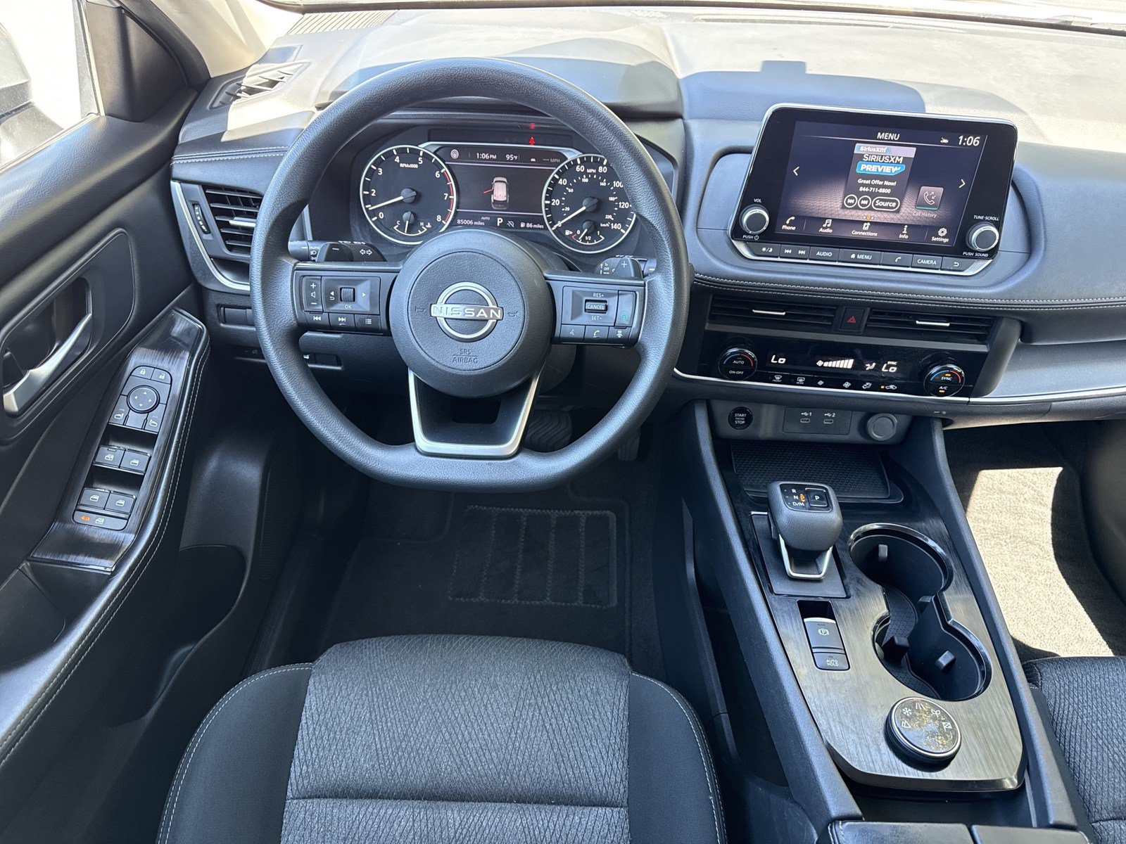 Used 2024 Nissan Rogue SV AWD/4WD image 15