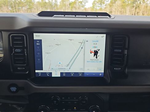 Used 2023 Ford Bronco Wildtrak image 26