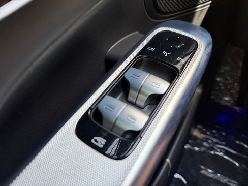 Certified 2025 Mercedes-Benz GLC 43 AMG 4MATIC image 24