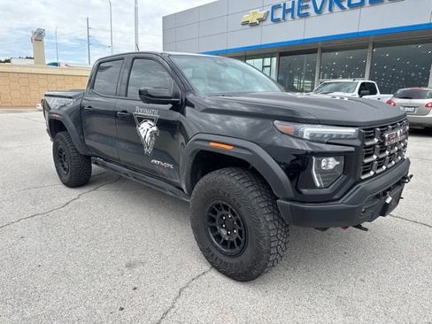 Used 2026 GMC Canyon AT4X w/ AT4X AEV Edition AWD/4WD image 1