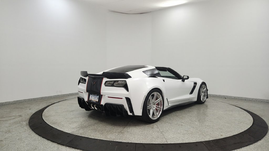 Used 2017 Chevrolet Corvette Z06 RWD image 5