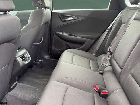 Used 2023 Chevrolet Malibu LT FWD image 18