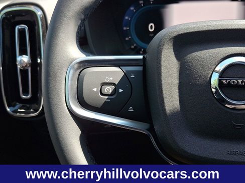 New 2025 Volvo XC40 B5 Plus w/ Protection Package Premier image 20