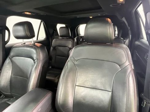 Used 2017 Ford Explorer Sport w/ Equipment Group 401A AWD/4WD image 6