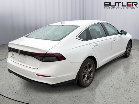 Used 2023 Honda Accord EX image 8