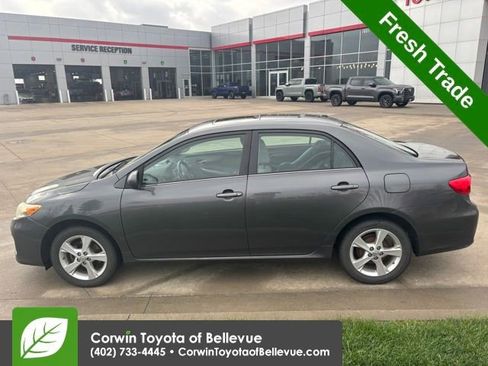 Used 2013 Toyota Corolla LE w/ Premium Complete Pkg image 16