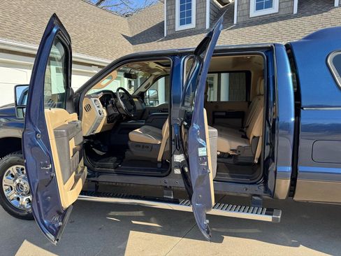 Used 2016 Ford F250 Lariat w/ Lariat Ultimate Package image 11